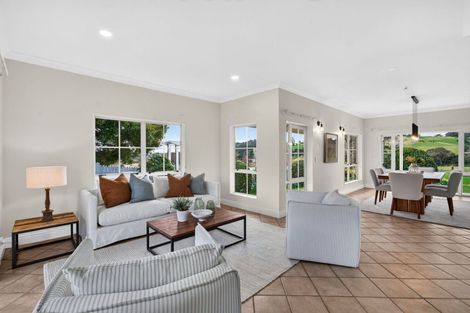 Photo of property in 154 Awa Road, Kumeu, 0891