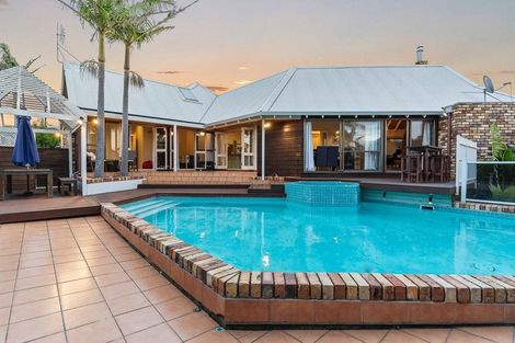 Photo of property in 77a The Parade, Bucklands Beach, Auckland, 2012