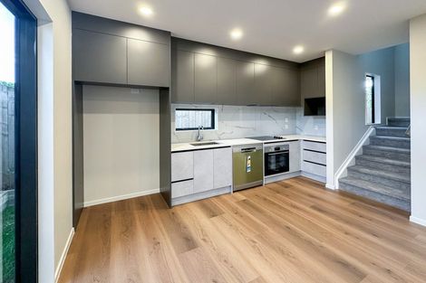 Photo of property in 14c Serjeant Street, Henderson, Auckland, 0612