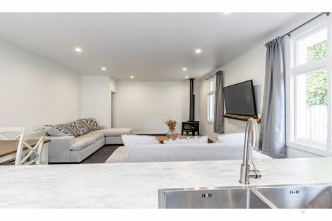 Photo of property in 17 Parsonage Road, Waimate, 7924