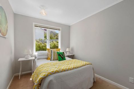 Photo of property in 18 Evan Street, Belmont, Auckland, 0622