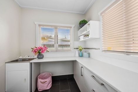 Photo of property in 2a Beth Street, Trentham, Upper Hutt, 5018