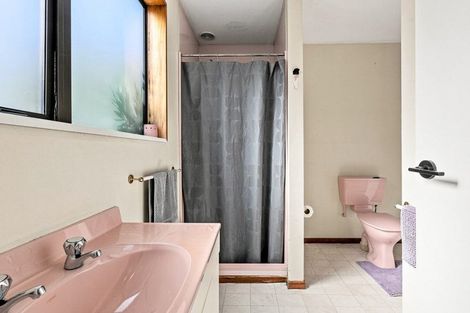 Photo of property in 18 Briarmont Street, Avondale, Christchurch, 8061