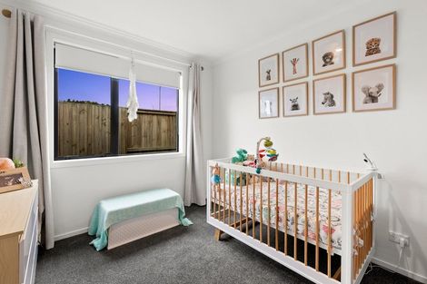 Photo of property in 28 Foley Grove, Pyes Pa, Tauranga, 3110