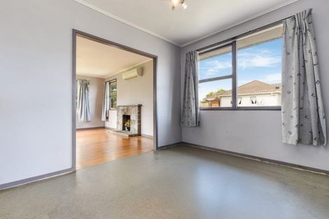 Photo of property in 7 Newington Road, Henderson, Auckland, 0612