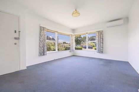 Photo of property in 1/6 Hillcrest Avenue, Hillcrest, Auckland, 0627