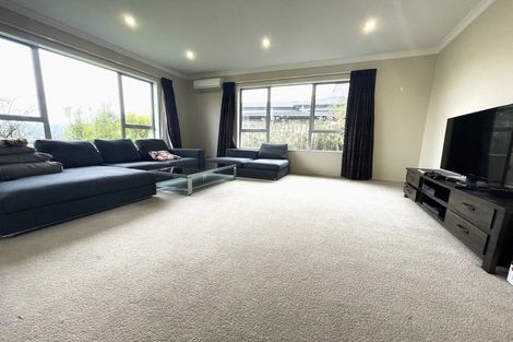 Photo of property in 105 Laurel Oak Drive, Schnapper Rock, Auckland, 0632