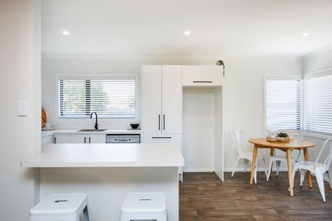 Photo of property in 10 Dahlstrom Grove, Kelvin Grove, Palmerston North, 4414