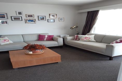 Photo of property in 2/23 Prestons Road, Redwood, Christchurch, 8051