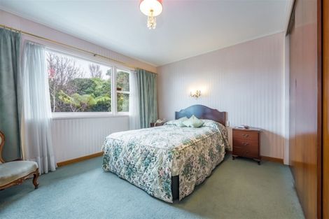 Photo of property in 18 Magnolia Grove, Maungaraki, Lower Hutt, 5010