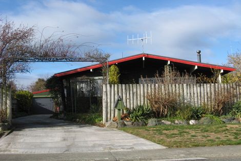 Photo of property in 100 Matai Street, Te Anau, 9600