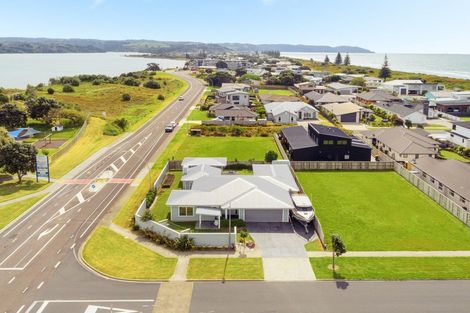 Photo of property in 1 Charles Street, Ohope, 3121