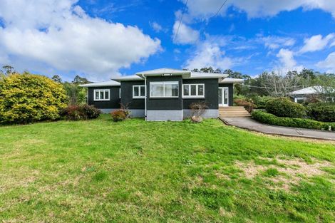 Photo of property in 76 Awa Road, Kumeu, 0891