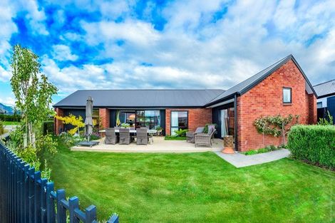 Photo of property in 13 Collier Drive, Halswell, Christchurch, 8025