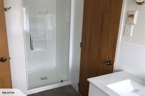 Photo of property in 32 Langston Avenue, Palmerston North, 4414