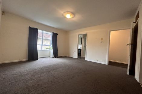 Photo of property in 13 Yeovil Road, Te Atatu Peninsula, Auckland, 0610