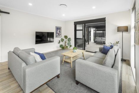 Photo of property in 13 Sydney Place, Flagstaff, Hamilton, 3210