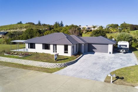 Photo of property in 31 Eagles Way, Cable Bay, 0420