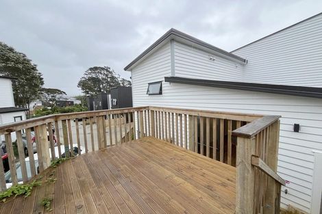 Photo of property in 40 Korokio Lane, Henderson, Auckland, 0612