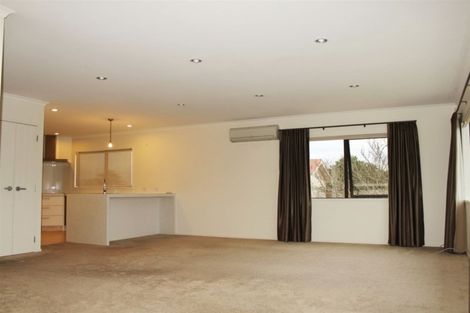 Photo of property in 205d Pakuranga Road, Pakuranga, Auckland, 2010