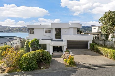 Photo of property in 5 Bowsprit Way, Whitby, Porirua, 5024