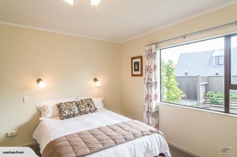 Photo of property in 31 Eruini Street, Waikanae Beach, Waikanae, 5036