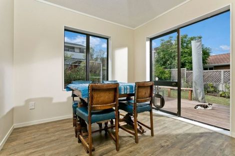 Photo of property in 1/16a Sunnynook Road, Sunnynook, Auckland, 0620