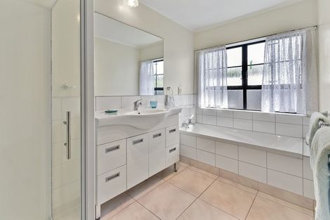 Photo of property in 7 Wilencote Place, Pahurehure, Papakura, 2113