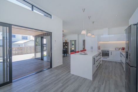 Photo of property in 51 Longreach Drive, Cooks Beach, Whitianga, 3591