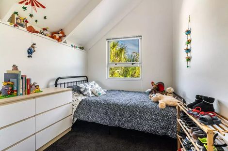 Photo of property in 1/18 Argyle Road, Browns Bay, Auckland, 0630