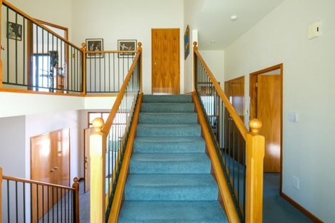 Photo of property in 14 Harvey Road, Bluff Hill, Napier, 4110