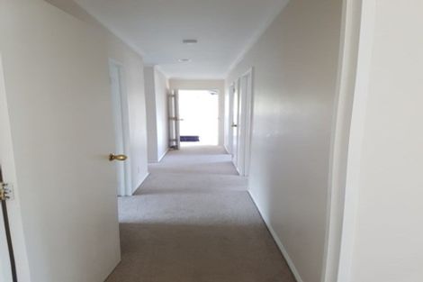 Photo of property in 27 Dan Tori Place, Orewa, 0931