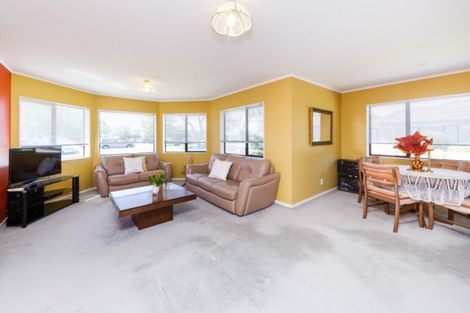 Photo of property in 712 Pioneer Highway, Takaro, Palmerston North, 4412