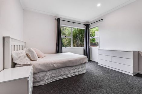 Photo of property in 11 Caernarvon Street, Dinsdale, Hamilton, 3204