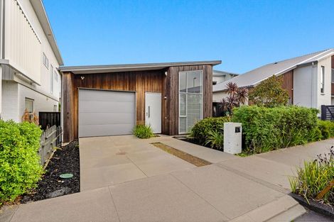 Photo of property in 33 Kanuka Road, Hobsonville, Auckland, 0616