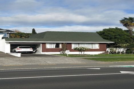 Photo of property in 1/140 Te Mata Road, Havelock North, 4130