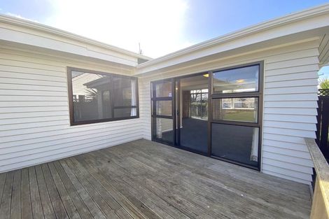 Photo of property in 6 York Avenue, Heretaunga, Upper Hutt, 5018