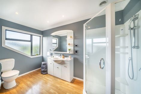 Photo of property in 70 Samwell Drive, Whitby, Porirua, 5024