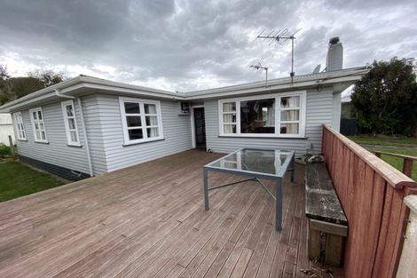 Photo of property in 214 Bridge Street, Eltham, 4322