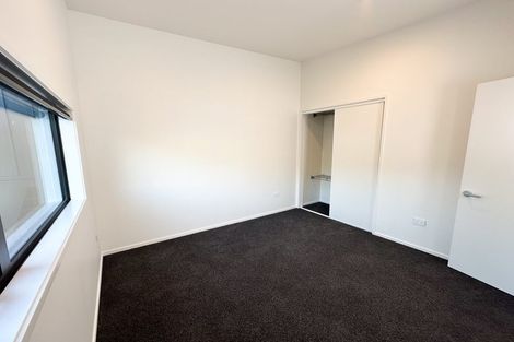 Photo of property in 4 Black Rock Road, Newlands, Wellington, 6037