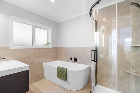 Photo of property in 5 Landsdowne Terrace, Karori, Wellington, 6012