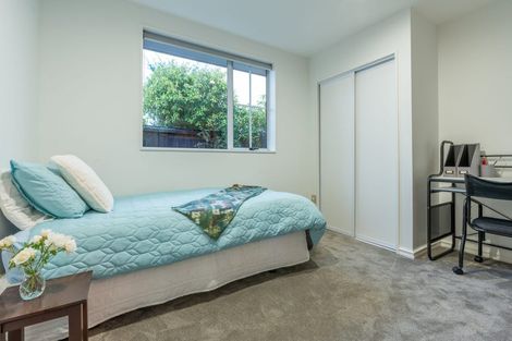 Photo of property in 99 Avonhead Road, Avonhead, Christchurch, 8042