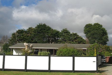 Photo of property in 11 Sunshine Avenue, Paraparaumu, 5032