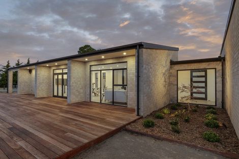 Photo of property in 66 Windsor Drive, Kirwee, Darfield, 7571