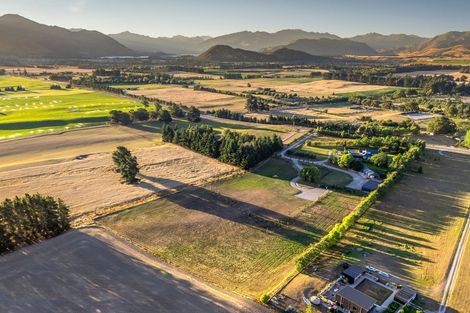 Photo of property in 624 Ballantyne Road, Wanaka, 9382