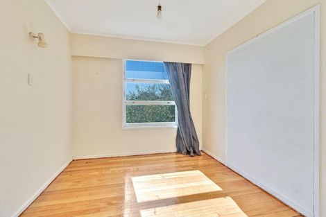 Photo of property in 15 Catalina Crescent, Forrest Hill, Auckland, 0620