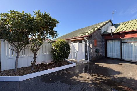 Photo of property in 2/38 Chipping Lane, Redwood, Christchurch, 8051