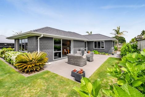Photo of property in 15 Keene Drive, Bell Block, New Plymouth, 4312