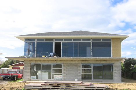 Photo of property in 31 Hartley Street, Foxton Beach, Foxton, 4815