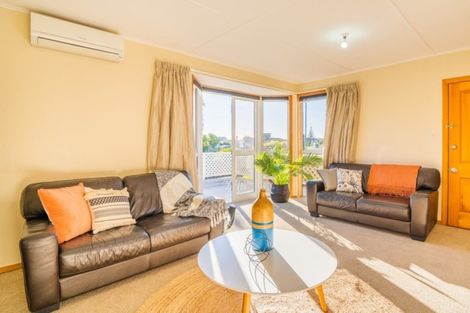 Photo of property in 20 Rutherford Drive, Waikanae Beach, Waikanae, 5036